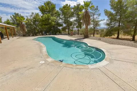 Exterior - 17170 Yucca Rd, Apple Valley, CA 92307 photo 11 of 15