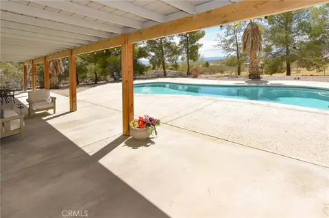Exterior - 17170 Yucca Rd, Apple Valley, CA 92307 photo 9 of 15