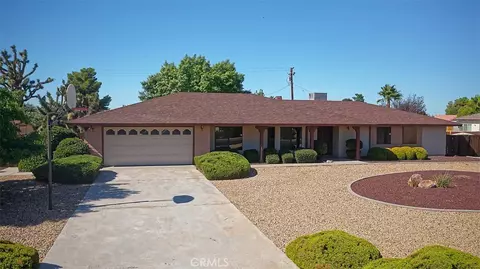 Exterior - 13564 Quapaw Rd, Apple Valley, CA 92308 photo 1 of 11