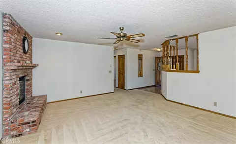Living - 13564 Quapaw Rd, Apple Valley, CA 92308 photo 6 of 8