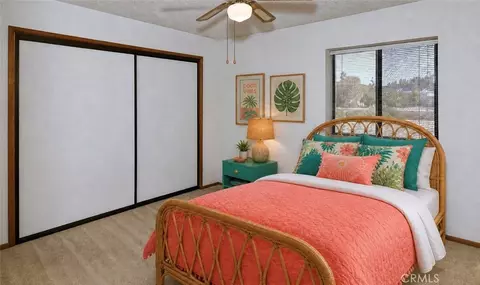 Bedroom - 13564 Quapaw Rd, Apple Valley, CA 92308 photo 4 of 8