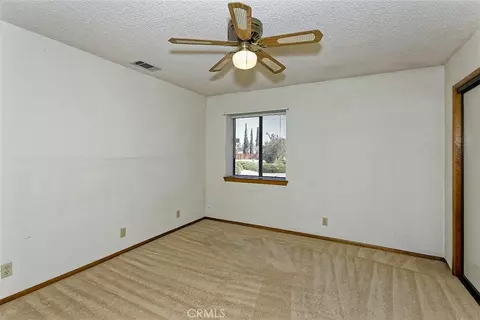 Bedroom - 13564 Quapaw Rd, Apple Valley, CA 92308 photo 2 of 8