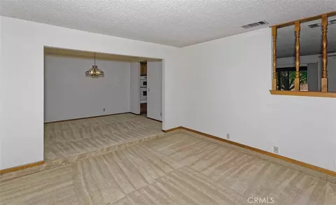 Living - 13564 Quapaw Rd, Apple Valley, CA 92308 photo 1 of 8
