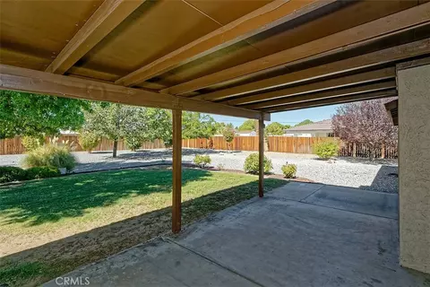Exterior - 13564 Quapaw Rd, Apple Valley, CA 92308 photo 2 of 11