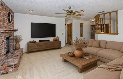 Living - 13564 Quapaw Rd, Apple Valley, CA 92308 photo 5 of 8