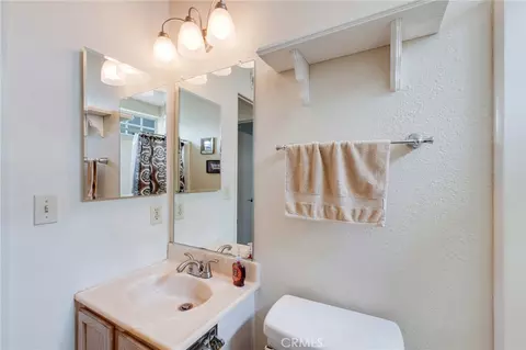 Bath - 9146 Gregory St, Cypress, CA 90630 photo 2 of 4