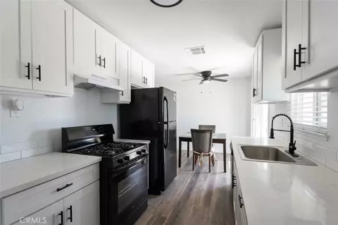 Kitchen - 35764 Frontier, Yermo, CA 92398 photo 1 of 1