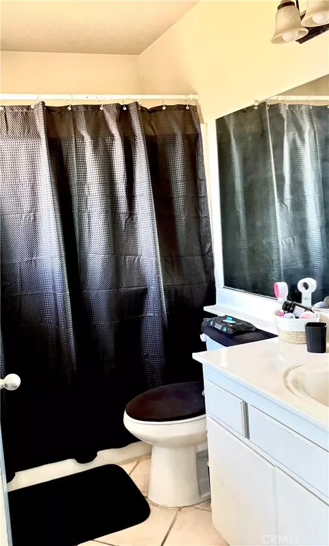 Bath - 18805 Yucca, Hesperia, CA 92345 photo 2 of 2