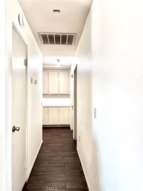 Entry Way - 18805 Yucca, Hesperia, CA 92345 photo 1 of 2