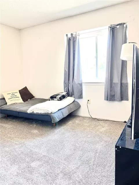 Bedroom - 18805 Yucca, Hesperia, CA 92345 photo 1 of 7