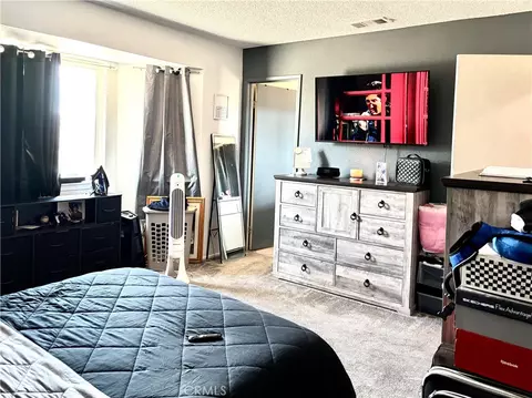 Bedroom - 18805 Yucca, Hesperia, CA 92345 photo 5 of 7