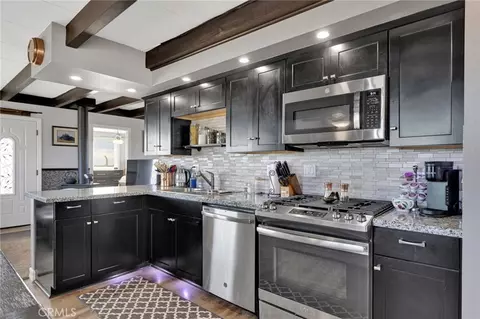 Kitchen - 1718 N Inca, Landers, CA 92285 photo 2 of 4