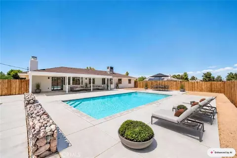 Exterior - 13009 Casco Rd, Apple Valley, CA 92308 photo 2 of 5
