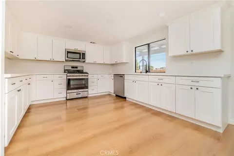 Kitchen - 13009 Casco Rd, Apple Valley, CA 92308 photo 2 of 2