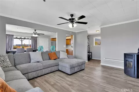 Living - 36368 Cochise, Lucerne Valley, CA 92356 photo 3 of 3