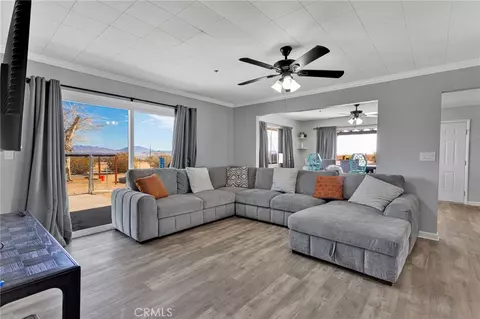 Living - 36368 Cochise, Lucerne Valley, CA 92356 photo 2 of 3