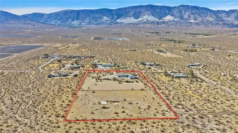 View/Area - 36368 Cochise, Lucerne Valley, CA 92356 photo 5 of 10
