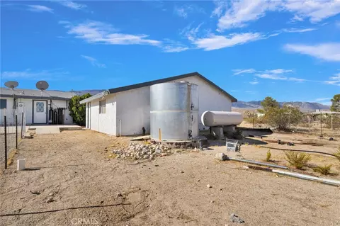 Exterior - 36368 Cochise, Lucerne Valley, CA 92356 photo 6 of 13