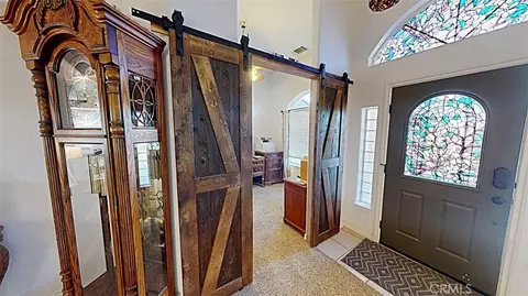 Entry Way - 21723 Hercules St, Apple Valley, CA 92308 photo 2 of 10