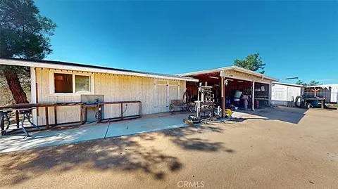 Exterior - 21723 Hercules St, Apple Valley, CA 92308 photo 16 of 21