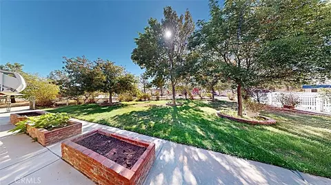 Exterior - 21723 Hercules St, Apple Valley, CA 92308 photo 5 of 21