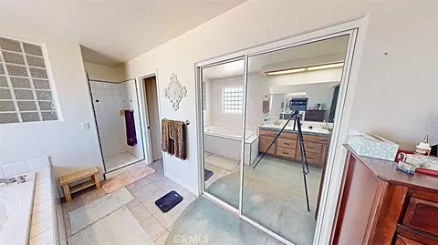 Bath - 21723 Hercules St, Apple Valley, CA 92308 photo 2 of 6
