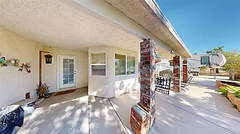 Exterior - 21723 Hercules St, Apple Valley, CA 92308 photo 6 of 21