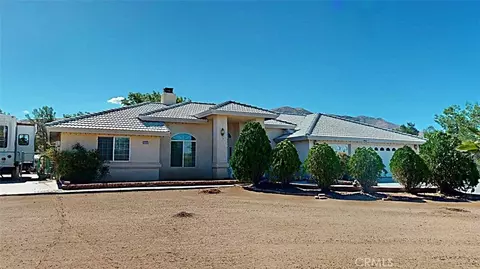 Exterior - 21723 Hercules St, Apple Valley, CA 92308 photo 4 of 21