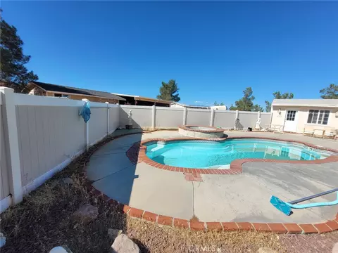 Exterior - 21723 Hercules St, Apple Valley, CA 92308 photo 17 of 21