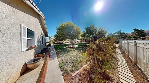 Exterior - 21723 Hercules St, Apple Valley, CA 92308 photo 7 of 21