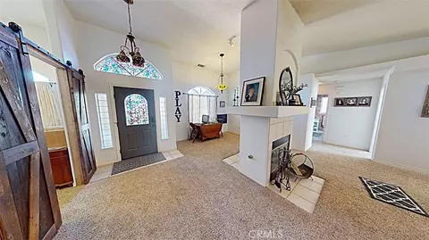 Entry Way - 21723 Hercules St, Apple Valley, CA 92308 photo 3 of 10