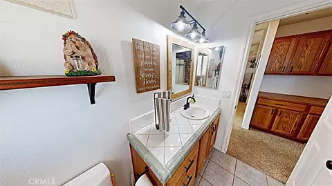 Bath - 21723 Hercules St, Apple Valley, CA 92308 photo 6 of 6