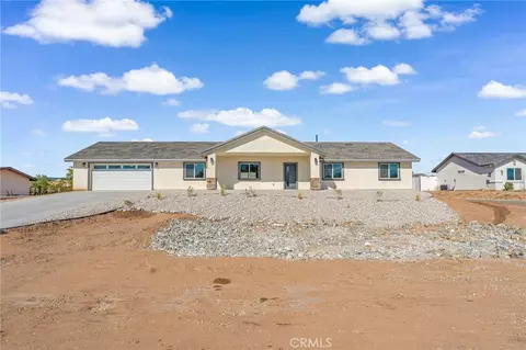 Exterior - 16218 Quantico Rd E, Apple Valley, CA 92307 photo 3 of 6