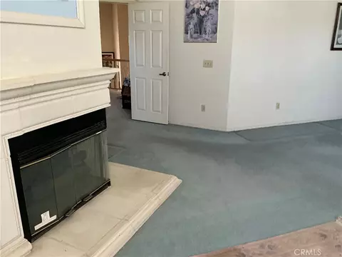 Living - 20404 Half Moon Ct, Apple Valley, CA 92308 photo 3 of 4