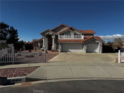 Exterior - 20404 Half Moon Ct, Apple Valley, CA 92308 photo 2 of 6