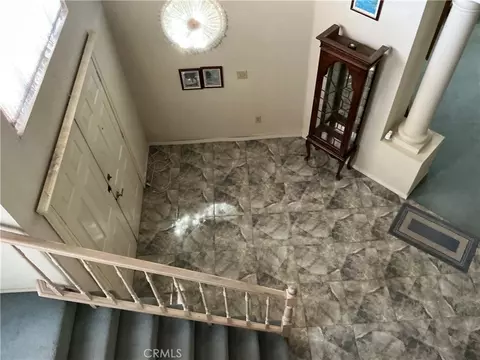 Entry Way - 20404 Half Moon Ct, Apple Valley, CA 92308 photo 7 of 7