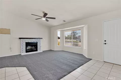 Living - 18190 Pitache St, Hesperia, CA 92345 photo 4 of 6