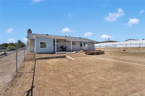 Exterior - 18190 Pitache St, Hesperia, CA 92345 photo 6 of 10