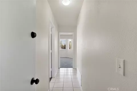 Entry Way - 18190 Pitache St, Hesperia, CA 92345 photo 1 of 1