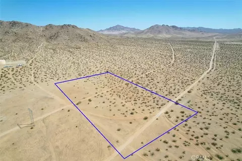52 Rubicon St, Apple Valley, CA 92307 photo 4