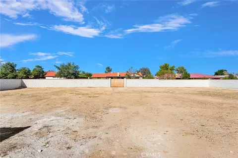 Exterior - 14704 Pamlico, Apple Valley, CA 92307 photo 7 of 10