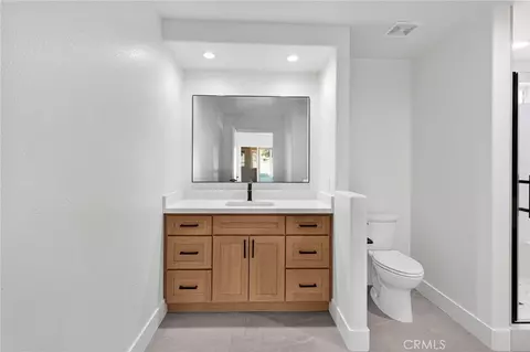 Bath - 14704 Pamlico, Apple Valley, CA 92307 photo 6 of 10