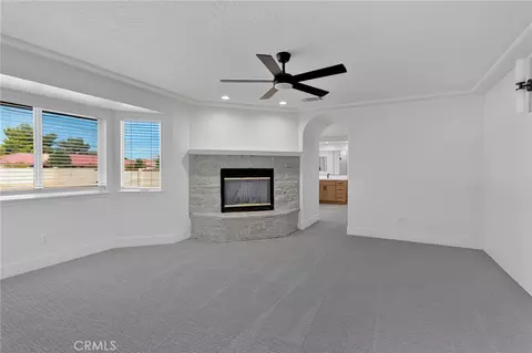 Living - 14704 Pamlico, Apple Valley, CA 92307 photo 8 of 9