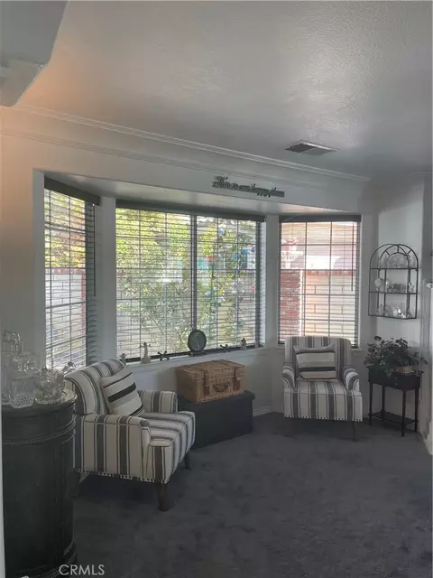 Living - 14501 Hurricane Ln, Helendale, CA 92342 photo 1 of 4