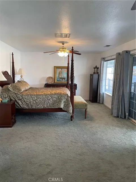 Bedroom - 14501 Hurricane Ln, Helendale, CA 92342 photo 3 of 6