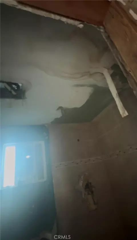 Bath - 3122 Dusty Mile, Landers, CA 92285 photo 1 of 1