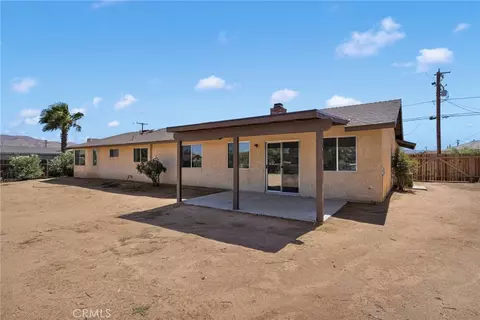 Exterior - 18256 Danbury, Hesperia, CA 92345 photo 7 of 9