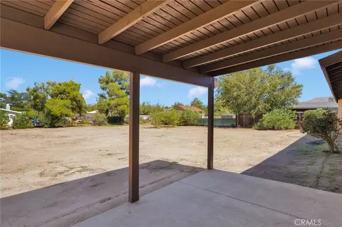 Exterior - 18256 Danbury, Hesperia, CA 92345 photo 5 of 9