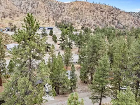View/Area - 592 Mountain Vw, Wrightwood, CA 92397 photo 4 of 5