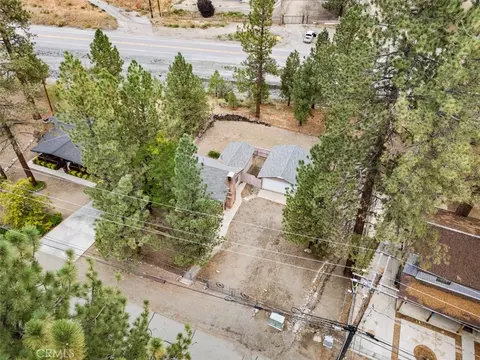 View/Area - 592 Mountain Vw, Wrightwood, CA 92397 photo 2 of 5